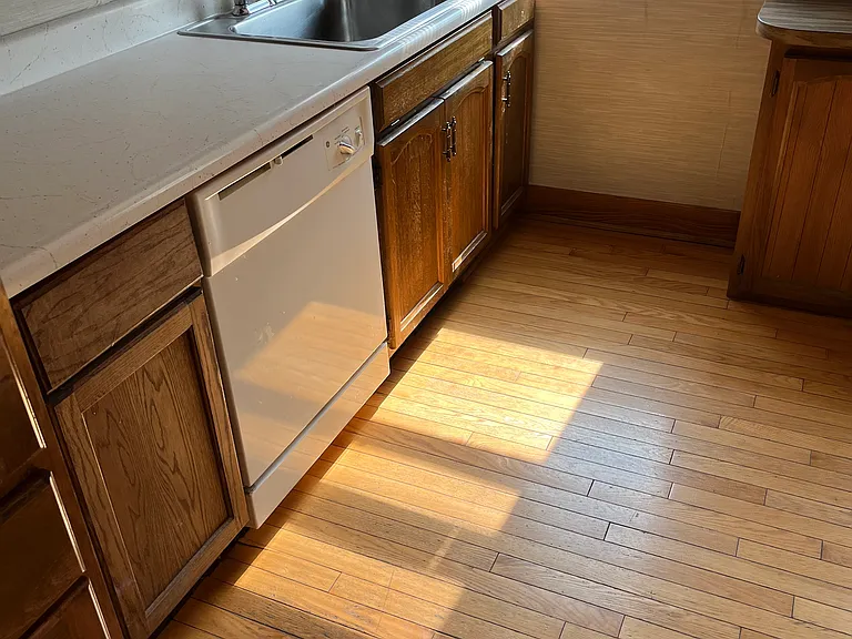 801 Avery Ave #1 — Photo 2