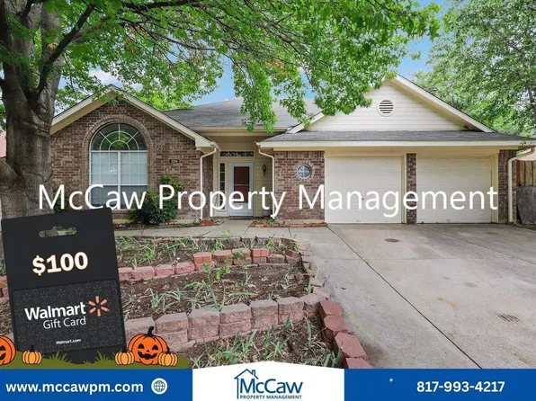 224 Brittany Dr, Euless, TX 76039