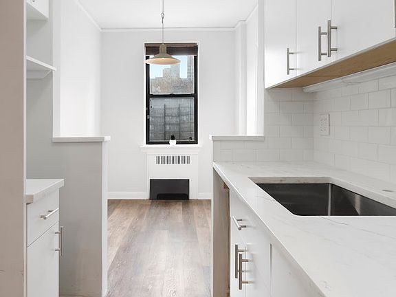 4th image of 245 E 37th St APT 3B