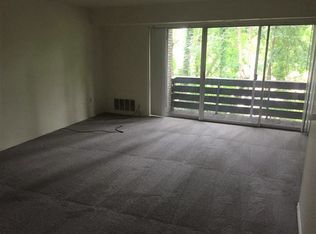 7123 Sanlin Dr, Coraopolis, PA 15108