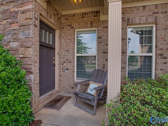 4th image of 30 Atherton Cir