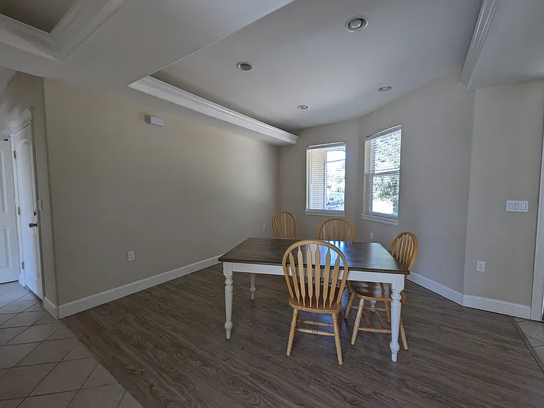 302 Lake Bay Loop SE — Photo 9