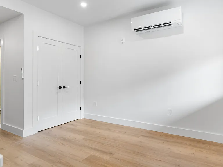 113 Ives Street — Photo 26