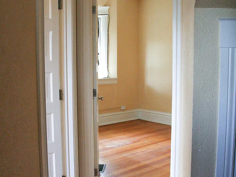 2503 Broadway St #1 — Photo 10