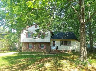 2011 Deauville Rd, North Chesterfield, VA 23235