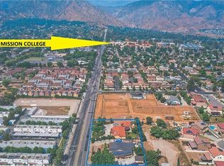 13466 Hubbard St, Sylmar, CA 91342