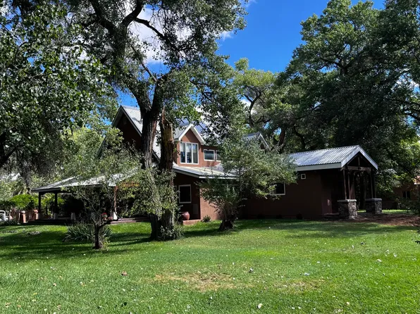 160 Andrews Ln, Corrales, NM 87048