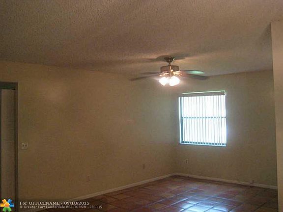 4th image of 20150 NE 3rd Ct APT 1
