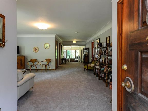 2nd image of 447 Anna Ave