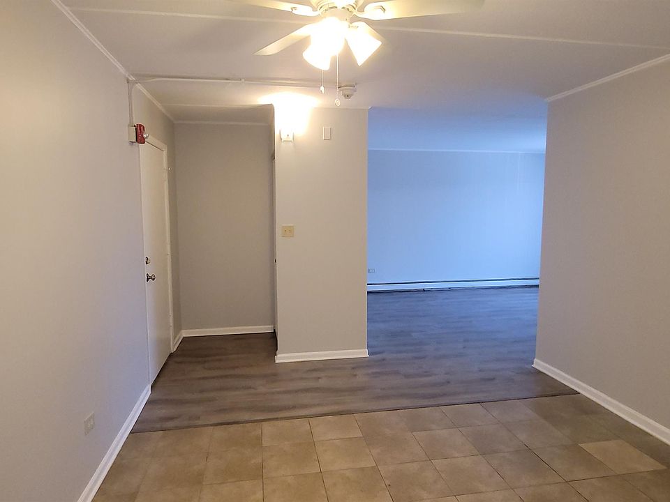 318 West Naperville Road Apartment Rentals Westmont, IL Zillow