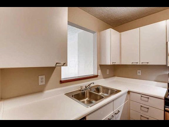 3rd image of 228 Macenroe Dr