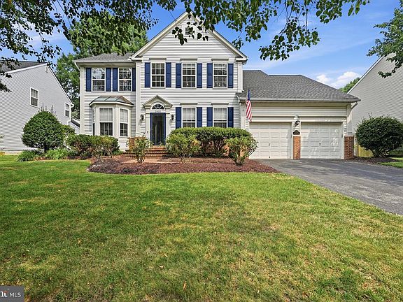 3rd image of 2902 Middlebridge Ct
