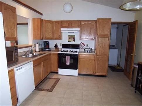 5th image of 3117 Stratus Dr