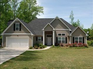 260 Lake Cir, Fayetteville, GA 30215