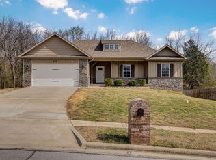 3098 S Suburban Avenue, Springfield, MO 65807