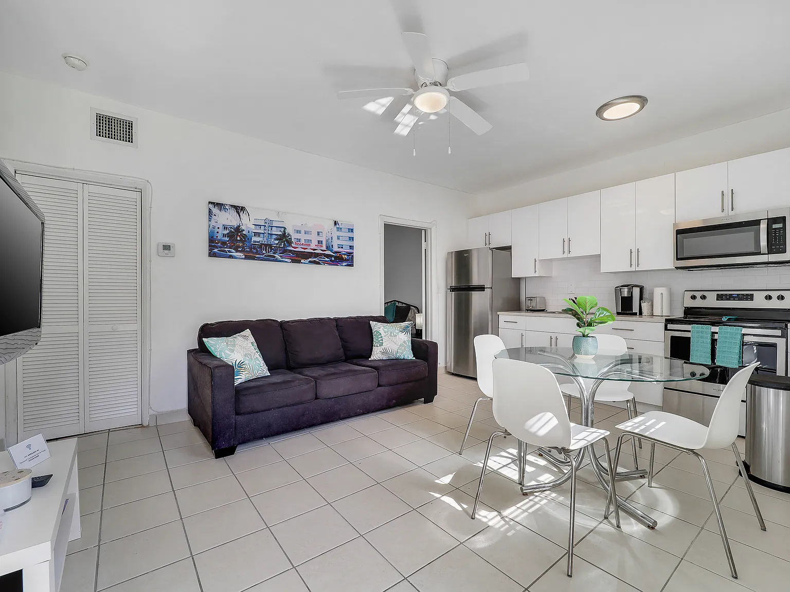 1 bed, 450 sqft, $2,125 — Photo 1