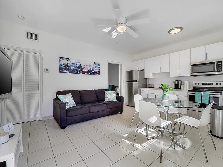 living/dining/kitchen area
