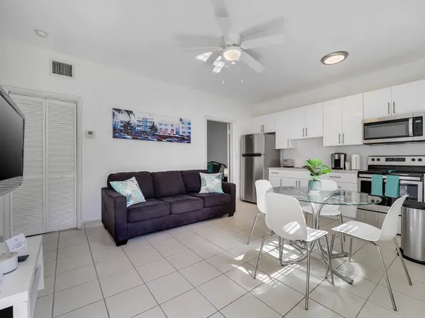 620 NE 26th St APT 3, Miami, FL 33137