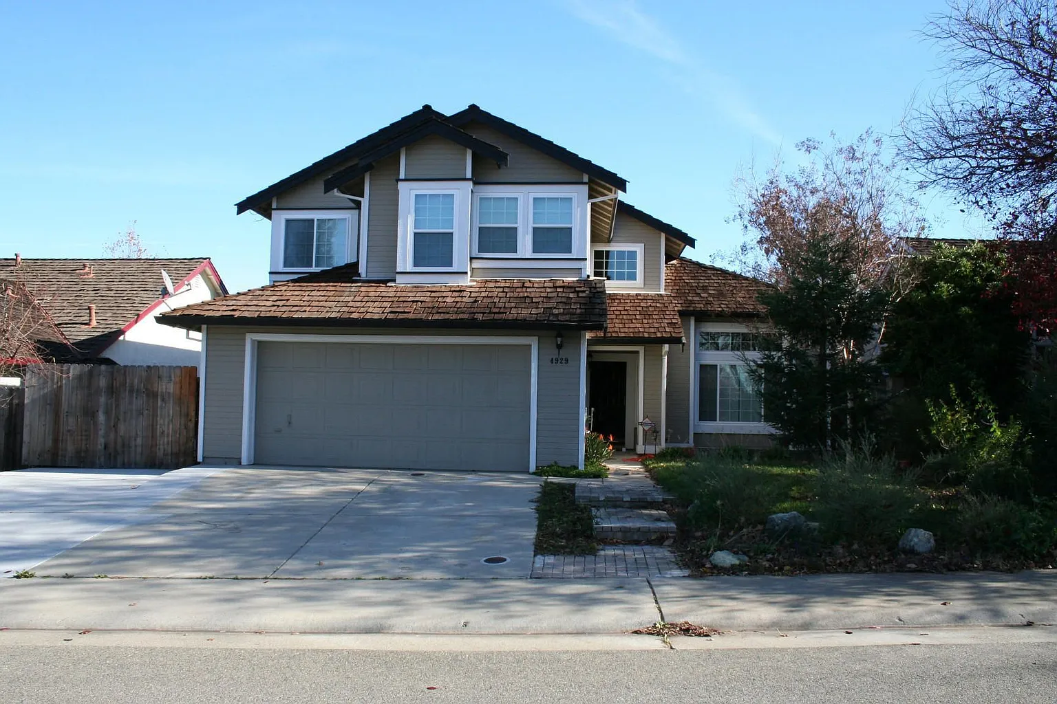 4929 Winter Oak Way photo 1
