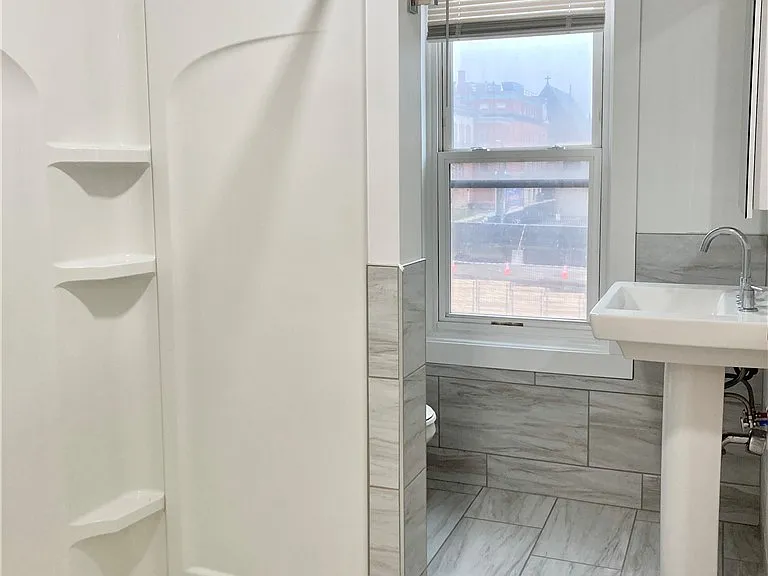 56 Trinity Pl #4 — Photo 9
