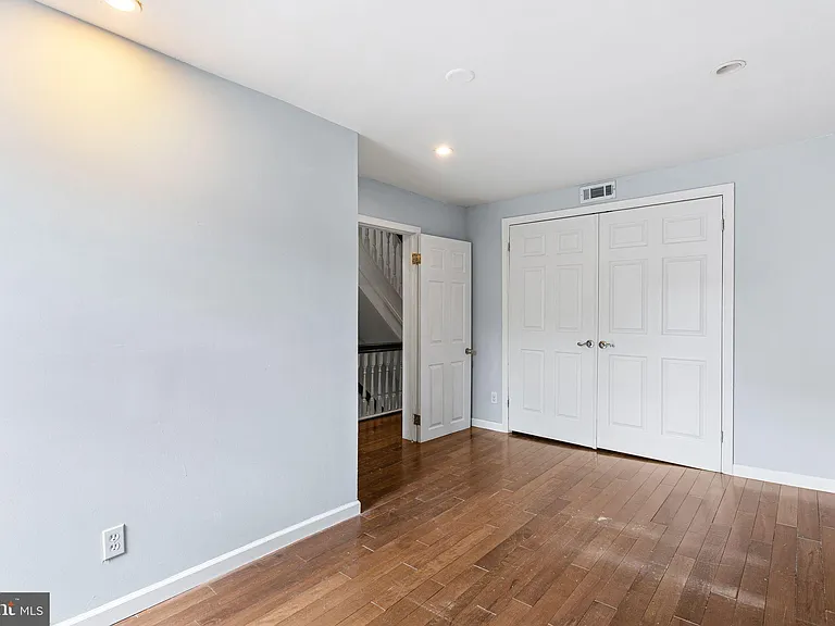 1240 Federal St — Photo 15