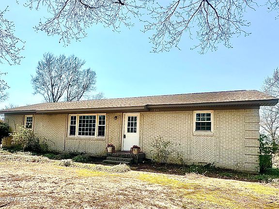 2nd image of 230 Manley Rd