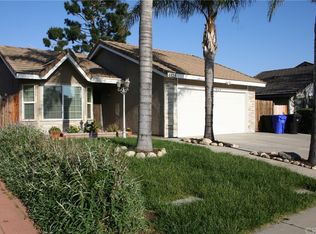 6825 Newport Ct, Fontana, CA 92336