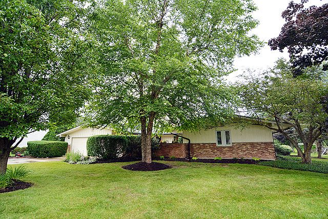 1st image of 163 Hilltop Ln