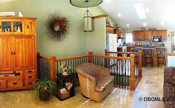3rd image of 2485 Clarke Crest Dr