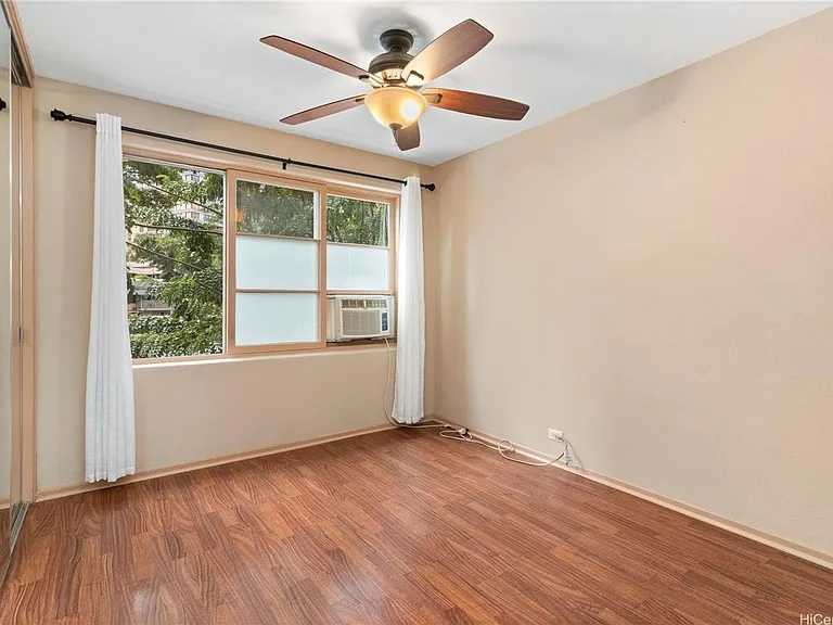 1821 Lipeepee St #204 — Photo 6