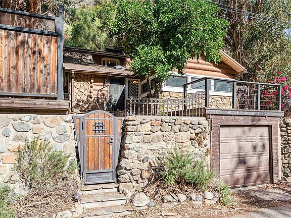 3rd image of 28751 Sycamore Dr