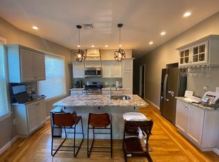 19 Summit Ave FLOOR 1, Providence, RI 02906