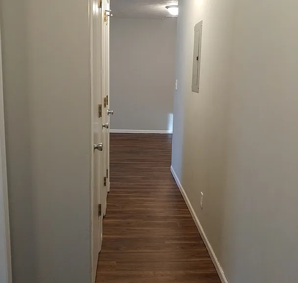 518 Jefferson St — Photo 13