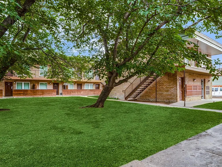 Stoneridge Apartments — Photo 8