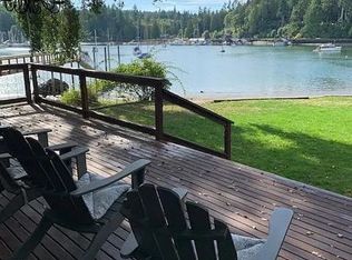 15122 Annavera Ln, Bainbridge Island, WA 98110