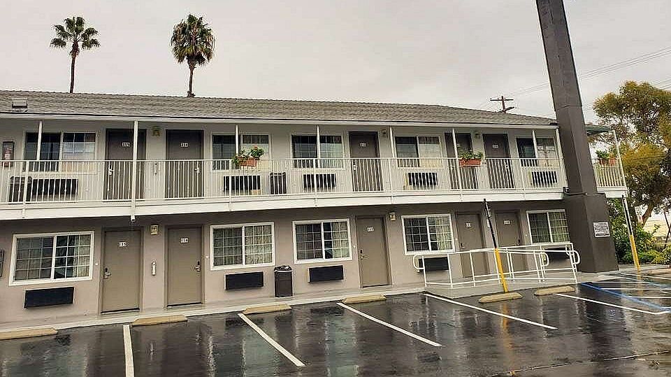 425 Roosevelt Ave, National City, CA 91950 Zillow