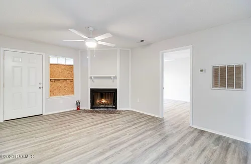 107 Meudon St #D Photo 1