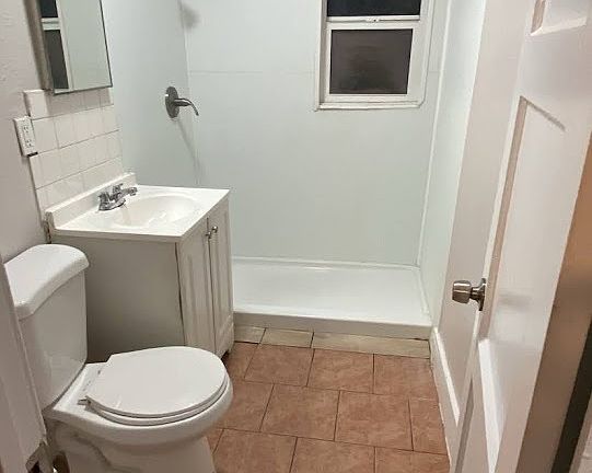 2nd image of 573 W Gleason St #B