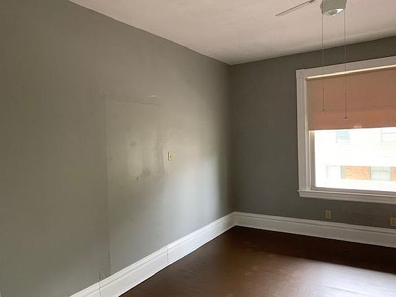 4th image of 41 Maytide St #1