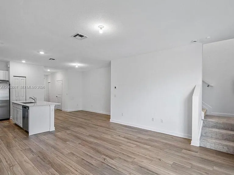 223 SE Woodbark St #223 — Photo 7