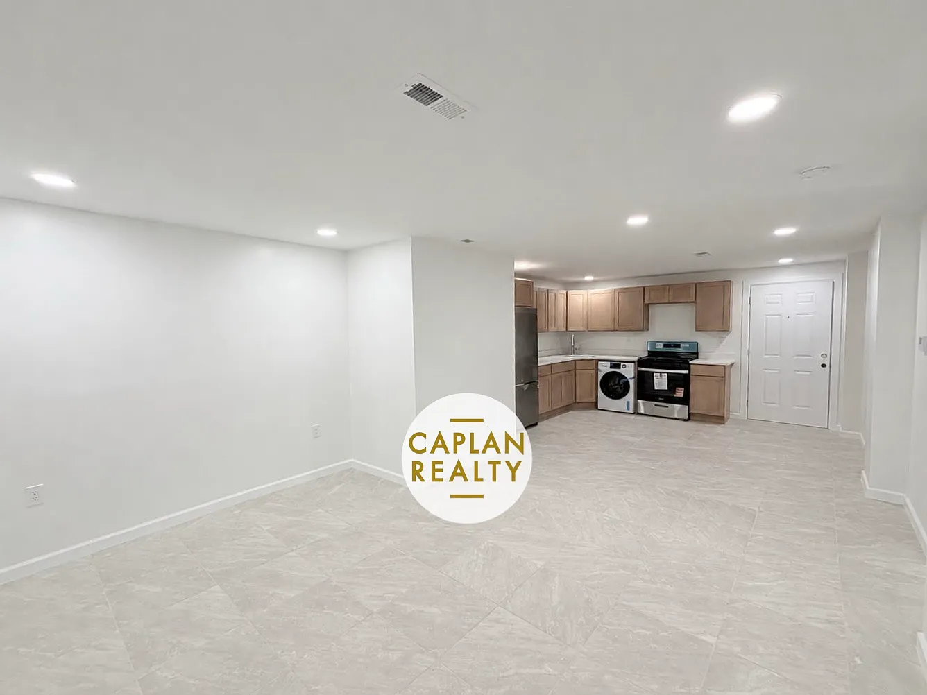 2 bed, 1000 sqft, $1,895 — Photo 1