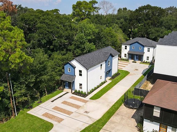 Photo inspiration: Visual Reference: 9439 A B And 9441 A B Radio Rd Houston