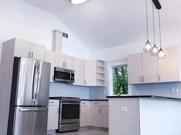2nd image of 8 Yale Ave #2