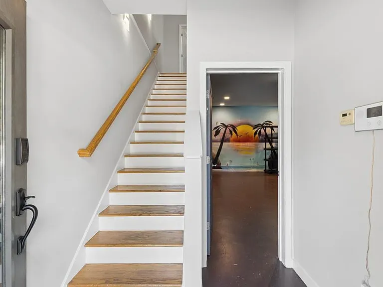 238 Walker St SW #37 — Photo 3
