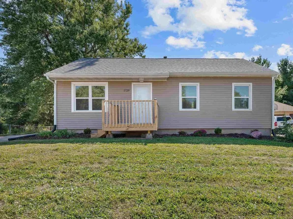 1729 Welshire Dr, Davenport, IA 52806