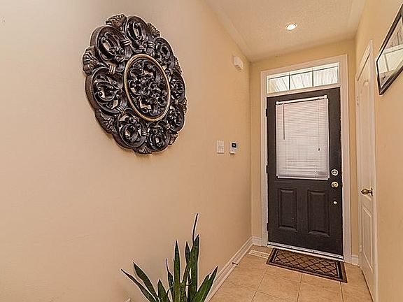 2nd image of 34 Isabella Garden Ln