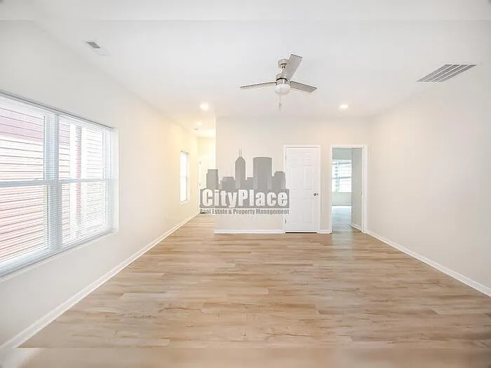 614 Parkway Ave — Photo 6