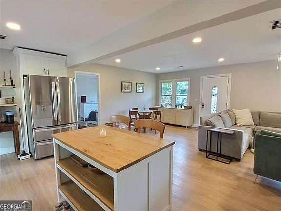 5th image of 3296 Old Concord Rd SE
