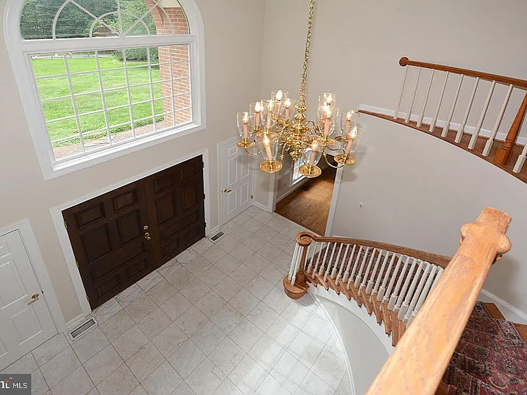 10190 Akhtamar Dr — Photo 2