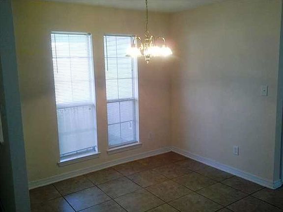 5th image of 2375 Tucson Ave